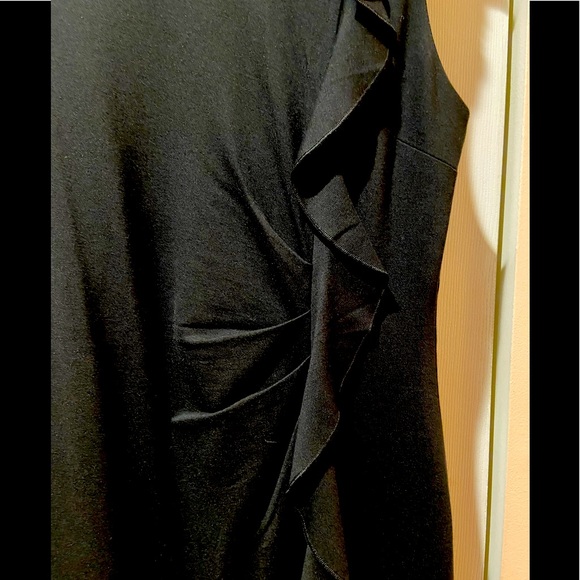 NWT~Sexy Hourglass Shaped Perfect Little Black Dress~a Limited “Must Have” - Picture 3 of 12